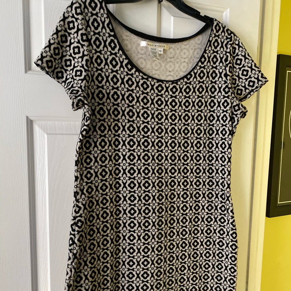 Comfy Max Studio Dress